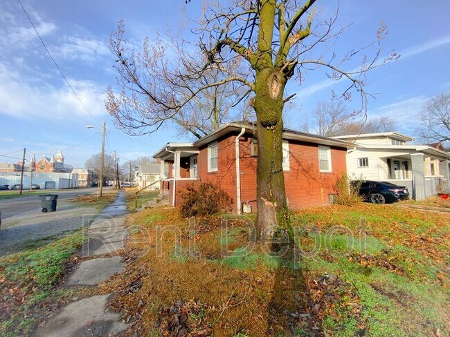 Foto del edificio - 1020 E Cherry St