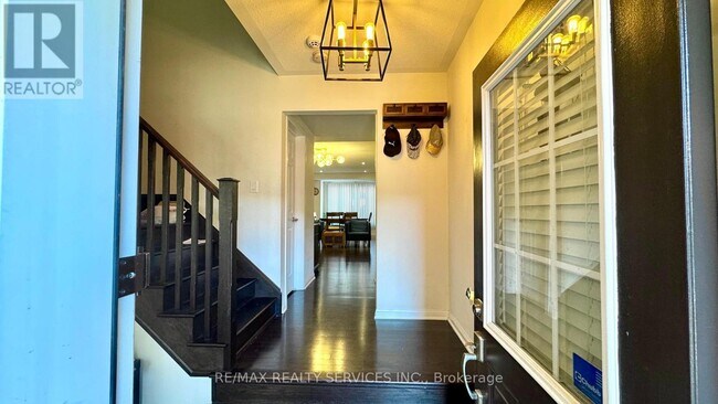 Building Photo - 1009 TIMMER Pl