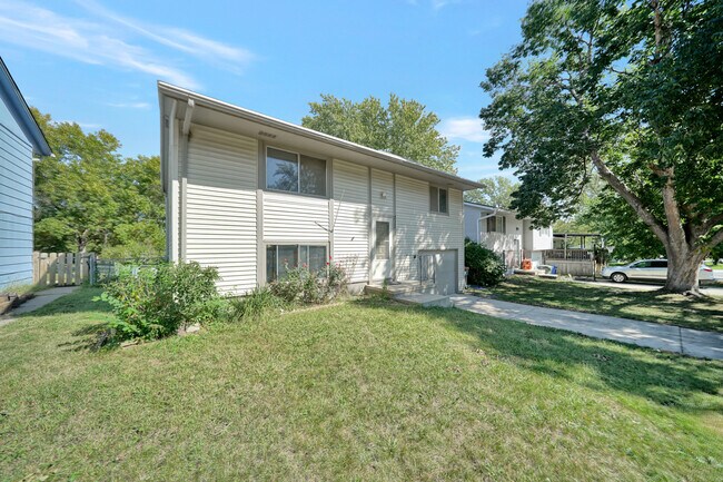 Foto del edificio - 2130 Essex Rd