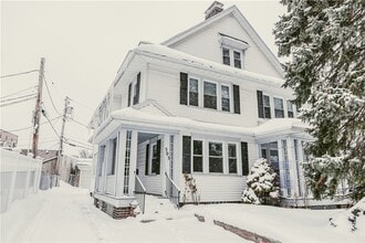 Building Photo - 297-303-303 Dartmouth St