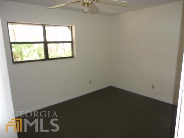 Building Photo - 446 Pine Crest Cir