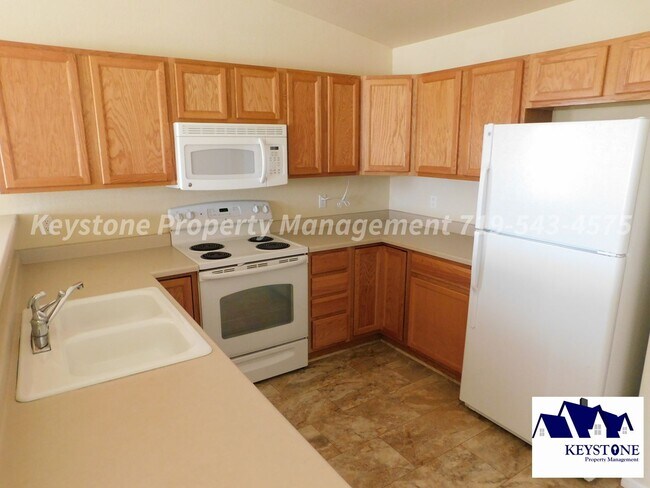 Building Photo - Northside  2 Bedroom/ 1 Bath/1 Car Garage  Patio Home $1600/$1600