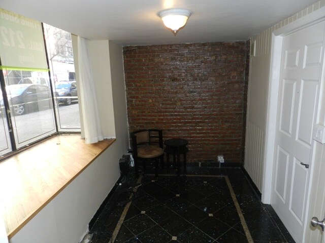 Interior - 108 E 31st St