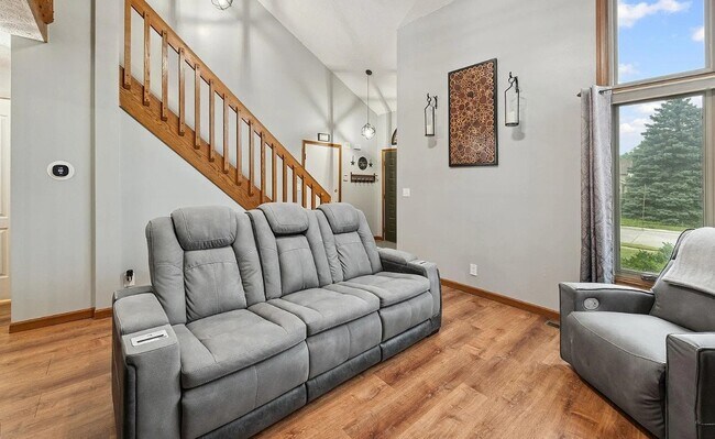 Foto del edificio - 1021 Southport Dr