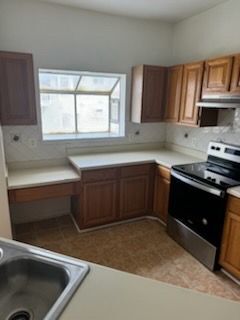 Foto del edificio - 668 Gateway Dr SE