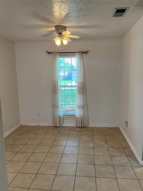 Foto del edificio - 17727 Autumn Trails Ln