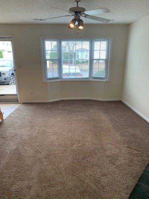 Foto del edificio - 2152 Flagstone Ct