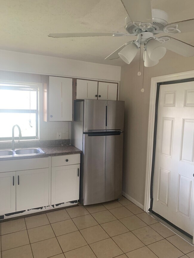 Foto del edificio - 4405 Garden Ln