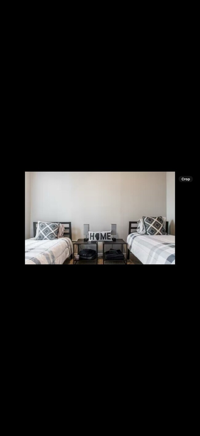Foto del edificio - 6445 S Peoria St