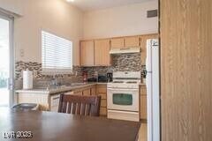 Foto del edificio - 7250 Hardtack Cir