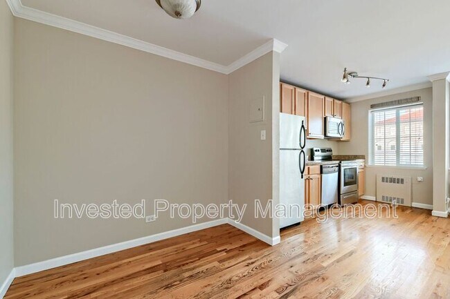 Foto del edificio - 1450 Albion St