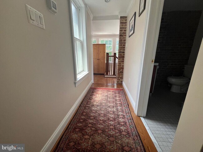 Foto del edificio - 109 S Columbus St