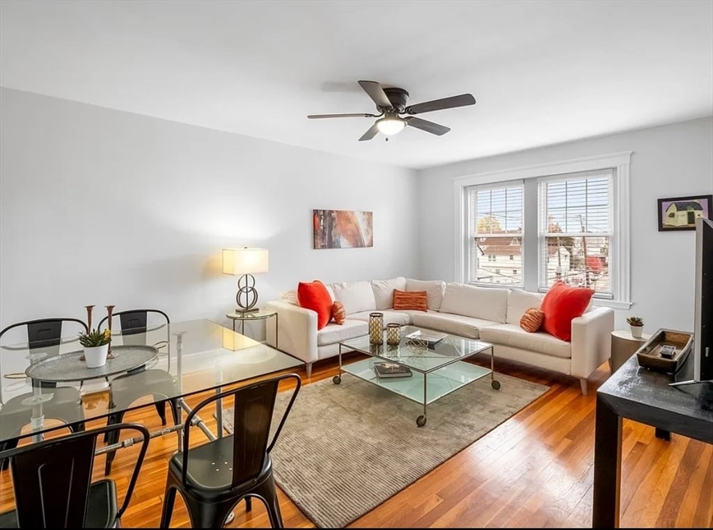 Foto principal - 68 Linden St