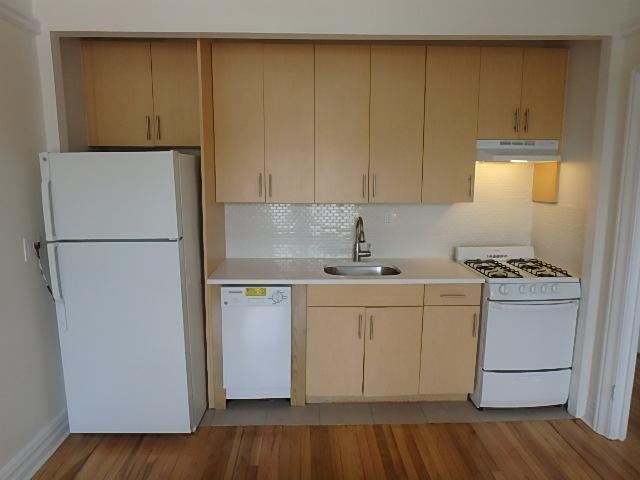 Foto del edificio - 10905 120th St