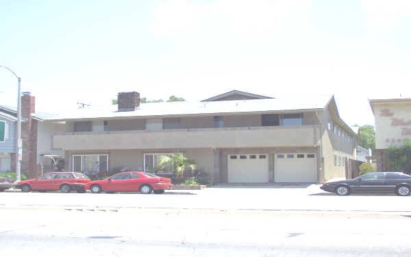 Foto principal - 4244 Lakewood Blvd