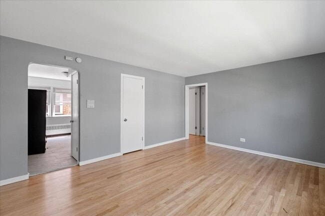 Foto del edificio - 1 bedroom in Chicago IL 60645