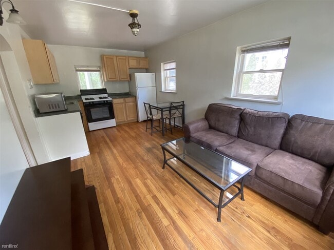 Building Photo - 1 br, 1 bath House - 1303 Granger Ave # 6 # 6