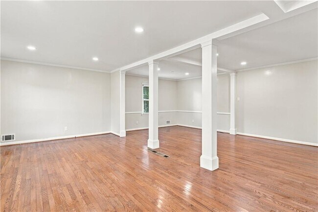 Foto del edificio - 6776 Tilton Ln NW