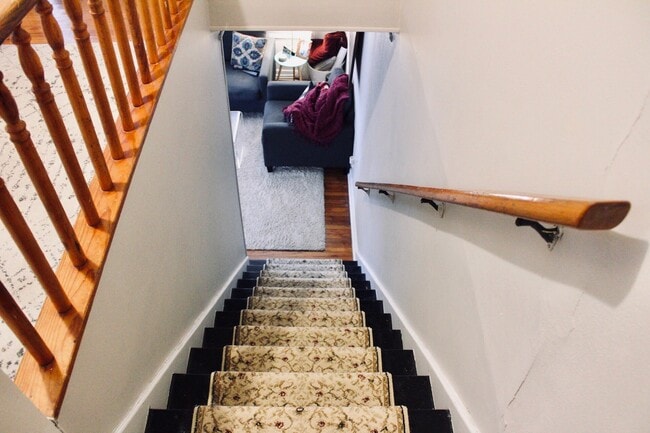 Stairway to upstairs bedrooms - 2562 Rittiner Dr