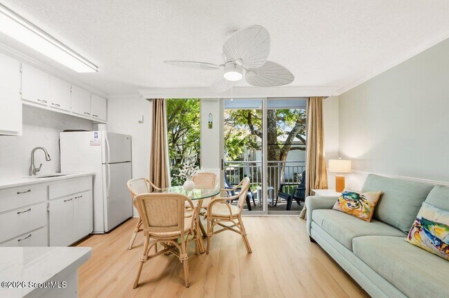 Foto del edificio - 1175 Beachview Dr N