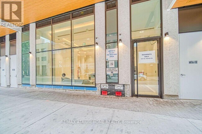 Photo du bâtiment - 238 Simcoe St
