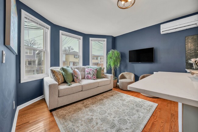 Foto del edificio - 84 Neptune Ave