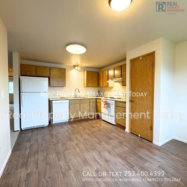 Foto del edificio - 2 Bedroom Apartment in Puyallup!