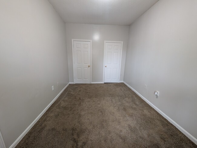 Building Photo - 212-216 Lyman St