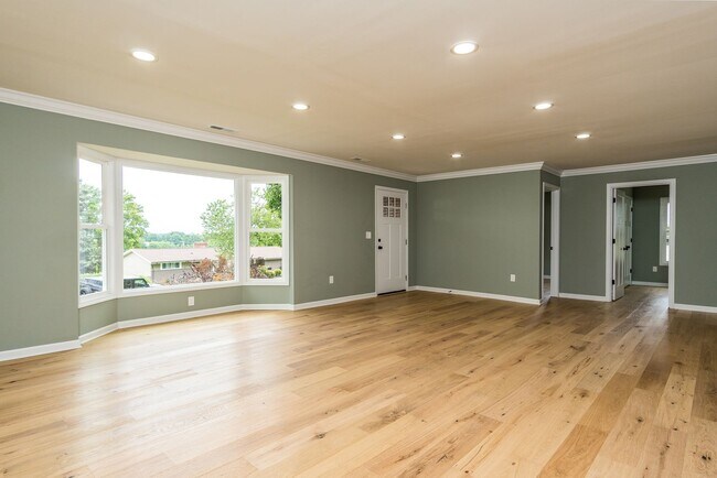 Foto del edificio - Newly renovated 4 Bedroom 3 Bathroom Home in Greeneville, TN