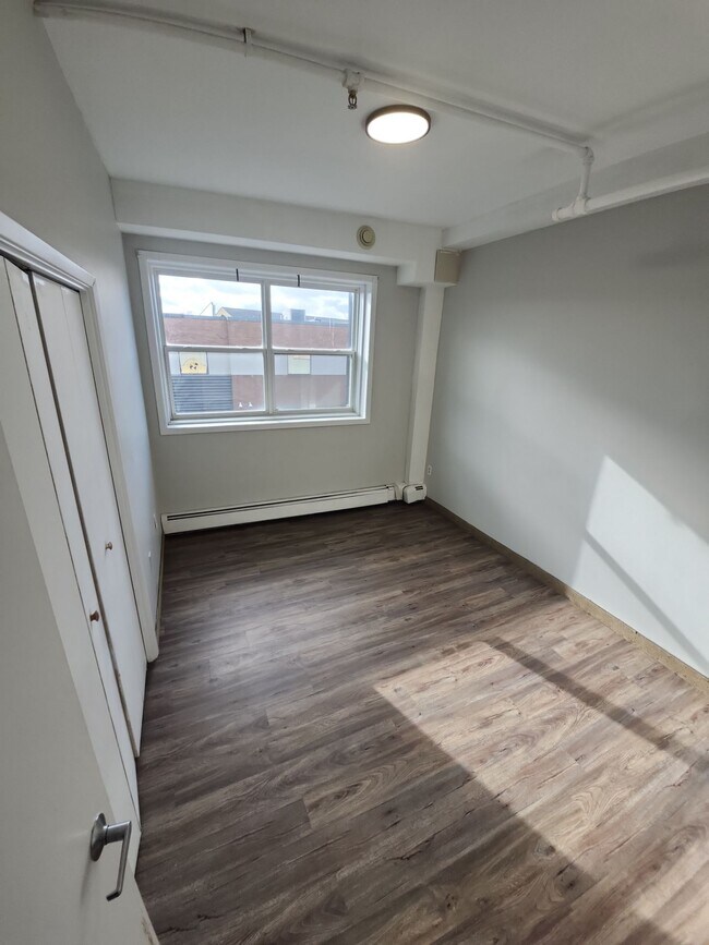 Photo du bâtiment - 523-523 Prince St