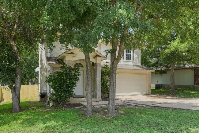 Building Photo - 176 Oak River Dr