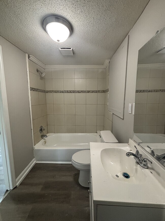 Foto del edificio - 4009 Grasselli Ave SW