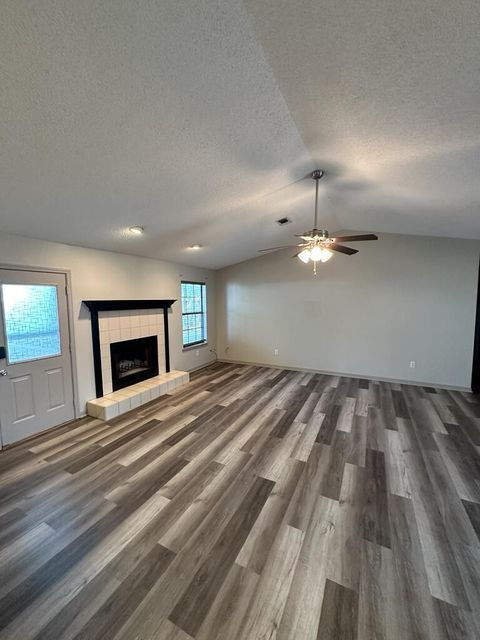 Foto del edificio - 2567 Weeping Willow Ln