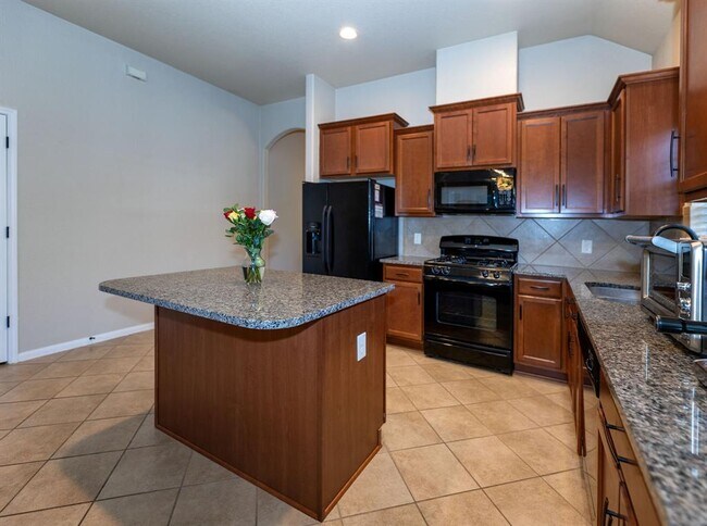 Building Photo - 3229 Doves Nest Ct