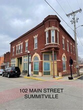 Building Photo - 102 N Main St