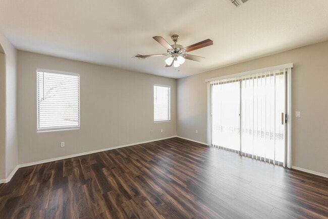 Building Photo - 13401 N 127th Dr