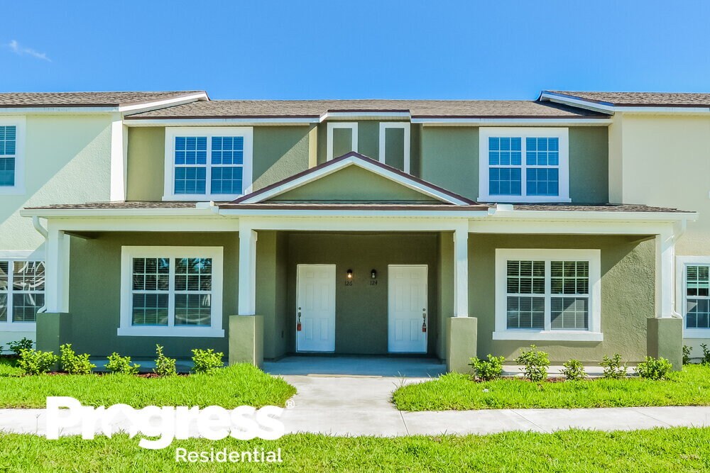 Foto principal - 126 Eleven Oaks Cir