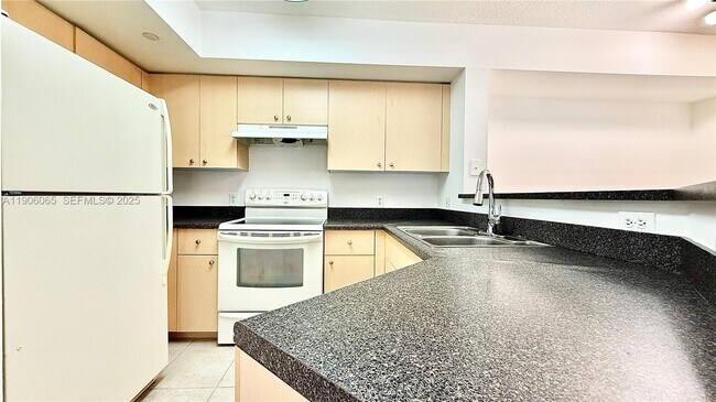 Foto del edificio - 4211 San Marino Blvd