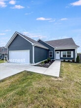 Building Photo - 1305 Ventura Ln