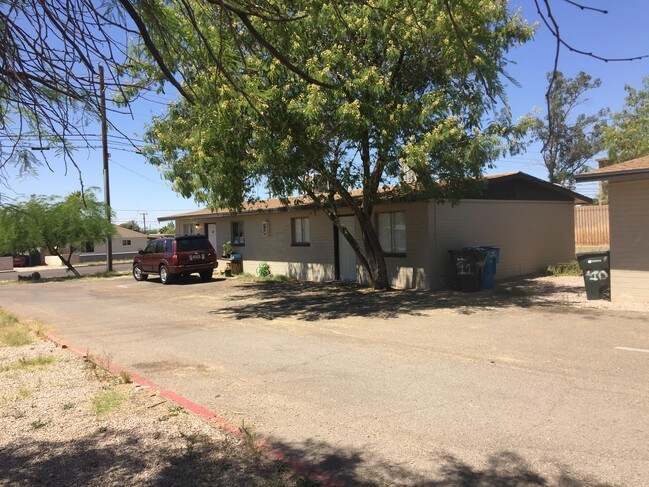 Building Photo - 10231 N 15th Ave