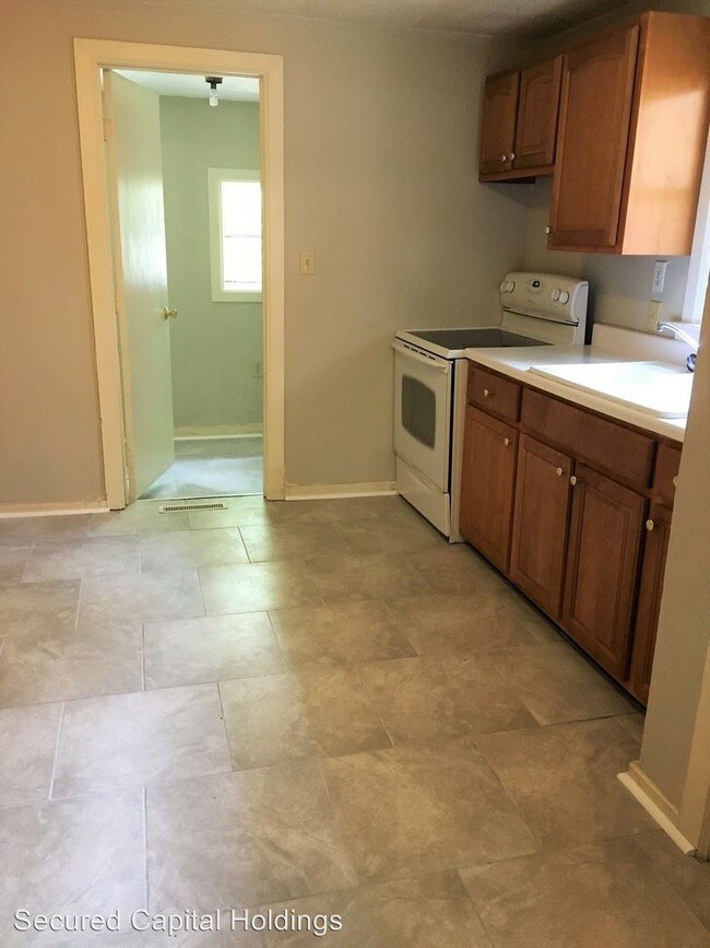 Building Photo - 2 br, 1 bath House - 2052 Culver