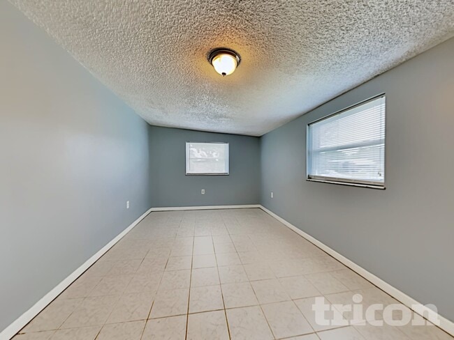 Building Photo - 9228 82nd Way