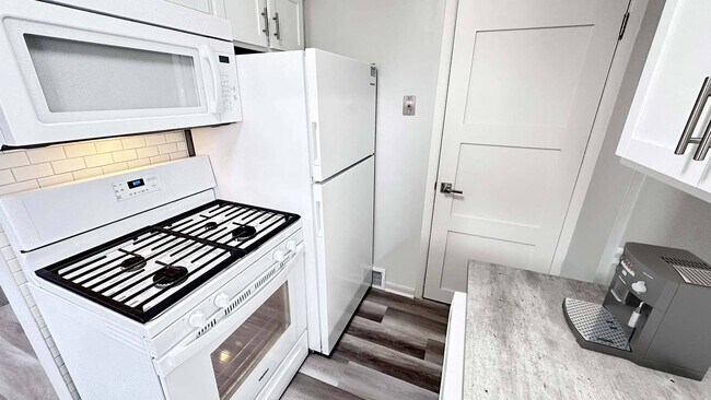 Cocina - Mejora Premium - Village Townhomes