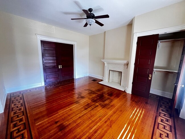 Building Photo - 1921 Frankfort Ave