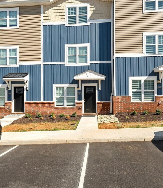 Foto del edificio - 1600 Wards Ferry Rd