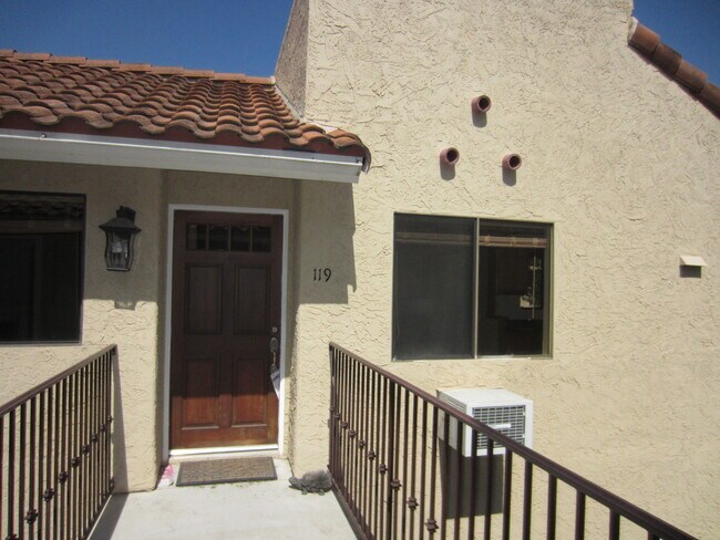 Building Photo - Spacious 2Bd Condo in Mira Mesa with Private Balcony & In-Unit Laundry!