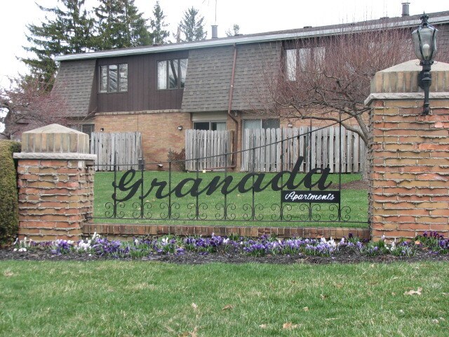 Building Photo - 3704 Martindale Rd NE