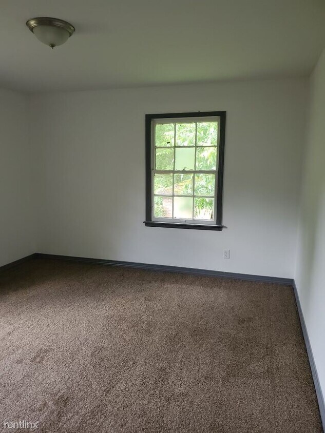 Foto del edificio - 2 br, 1 bath Duplex - 2638 Clayton Street A