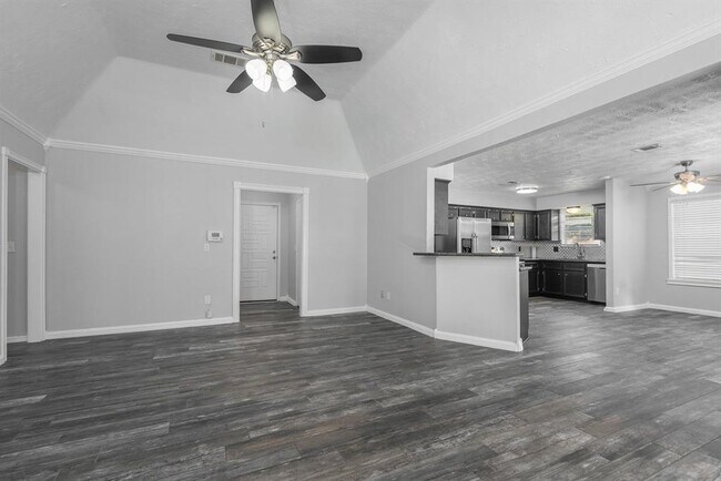 Foto del edificio - 7102 Foxwood Forest Ct