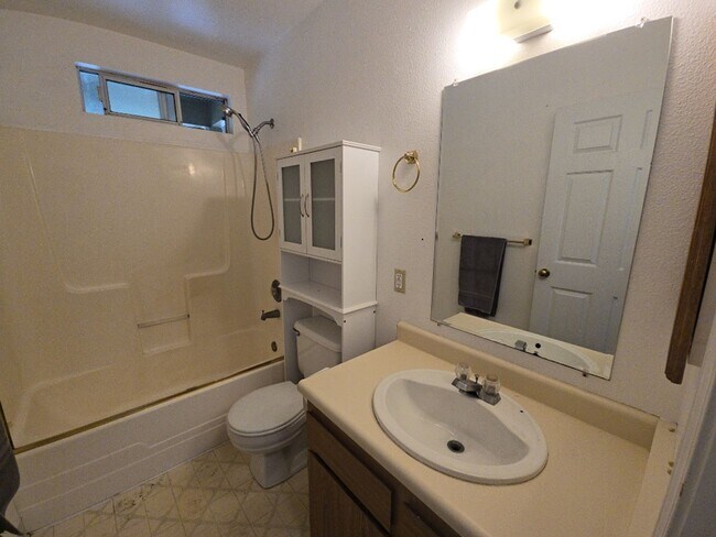 Foto del edificio - 830 Crescent Way